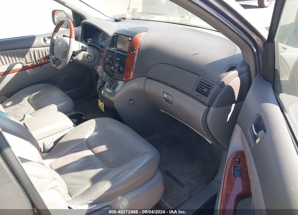 2004 TOYOTA SIENNA XLE LIMITED VIN: 5TDZA22C04S094469