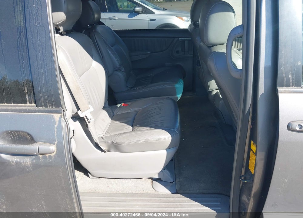 2004 TOYOTA SIENNA XLE LIMITED VIN: 5TDZA22C04S094469