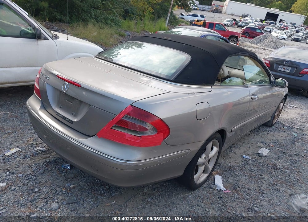 2005 MERCEDES-BENZ CLK 320 VIN: WDBTK65J45F160137