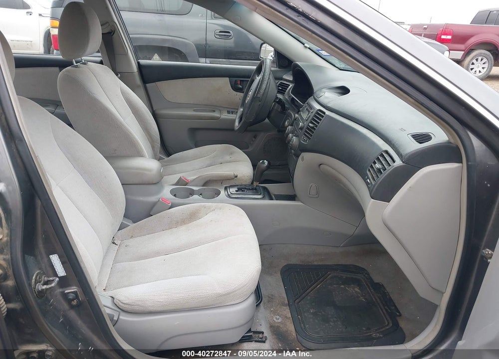 2007 KIA OPTIMA LX VIN: KNAGE123575103809