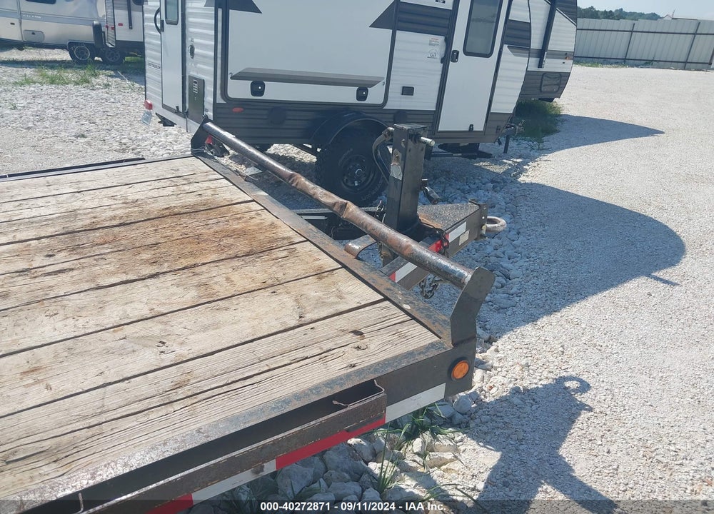 2015 STARLITE TRAILER MFG CO --- VIN: 13YFS2020FC120503