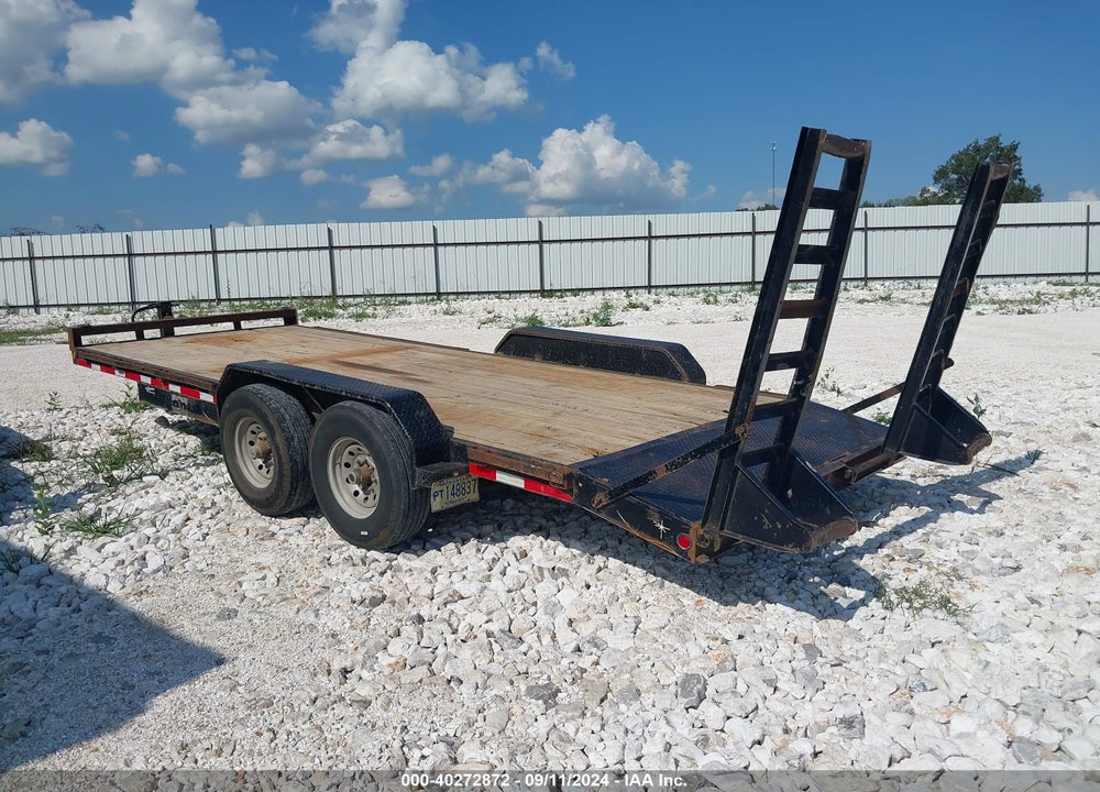 2015 STARLITE TRAILER MFG CO --- VIN: 13YFS2022FC120504