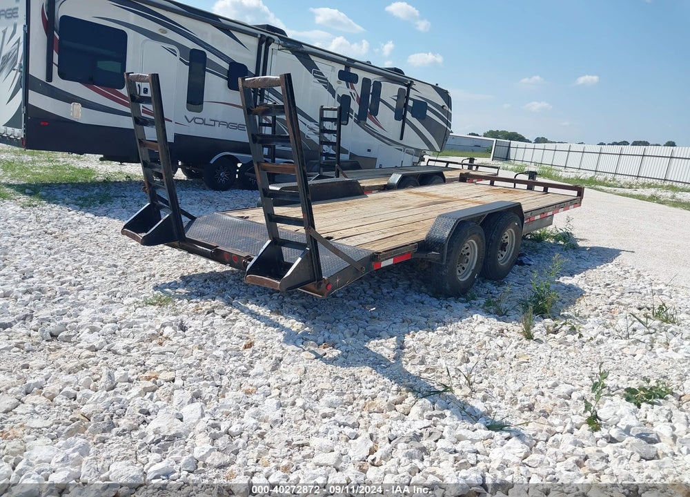 2015 STARLITE TRAILER MFG CO --- VIN: 13YFS2022FC120504