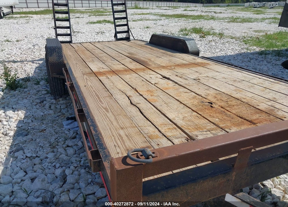 2015 STARLITE TRAILER MFG CO --- VIN: 13YFS2022FC120504