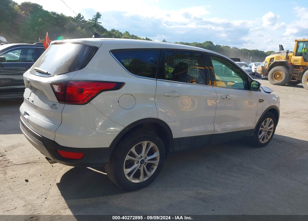 2019 FORD ESCAPE SE VIN: 1FMCU0GD6KUC37870