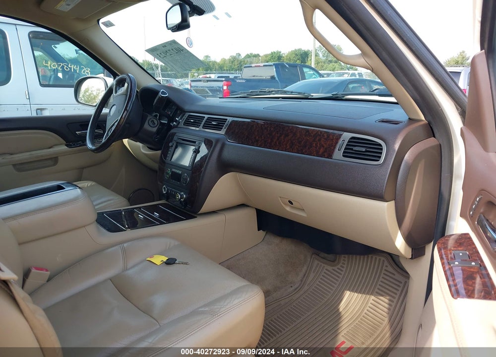2010 GMC YUKON DENALI VIN: 1GKUKEEF7AR162926