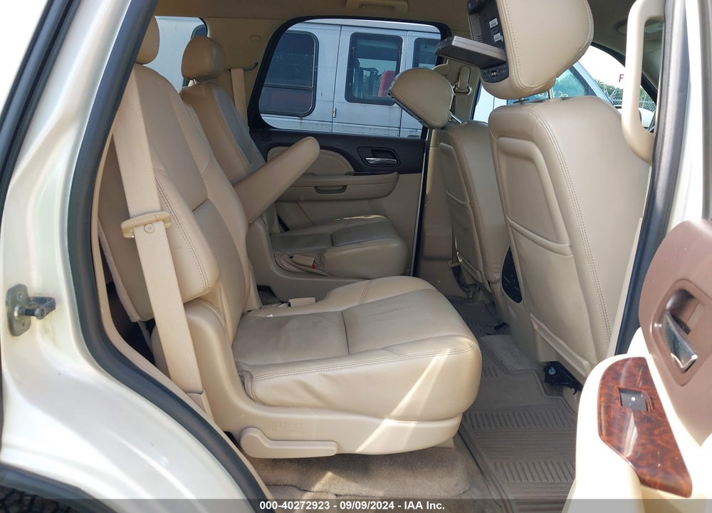 2010 GMC YUKON DENALI VIN: 1GKUKEEF7AR162926