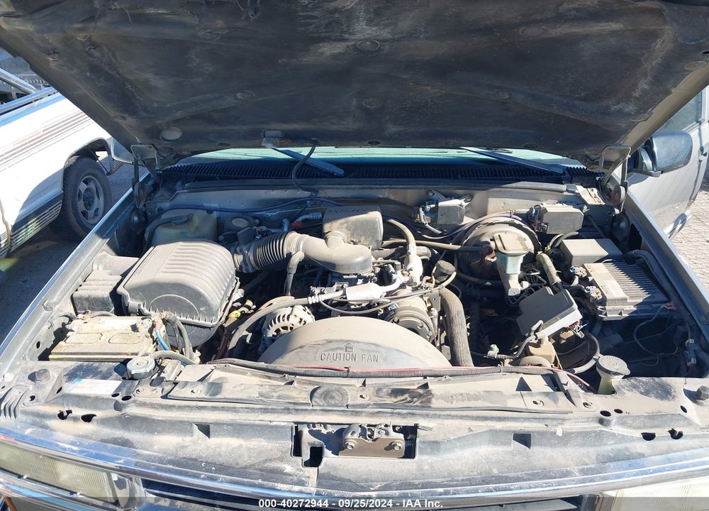1998 GMC SUBURBAN 1500 SL VIN: 3GKFK16R0WG512074