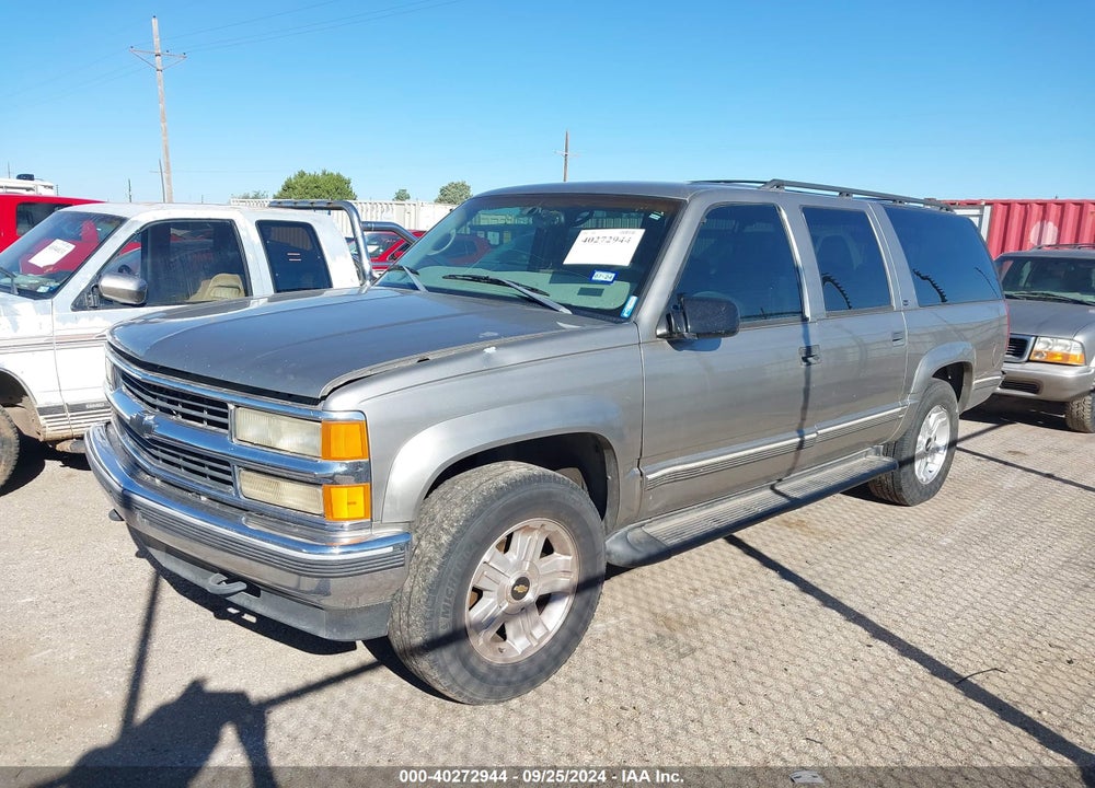 1998 GMC SUBURBAN 1500 SL VIN: 3GKFK16R0WG512074