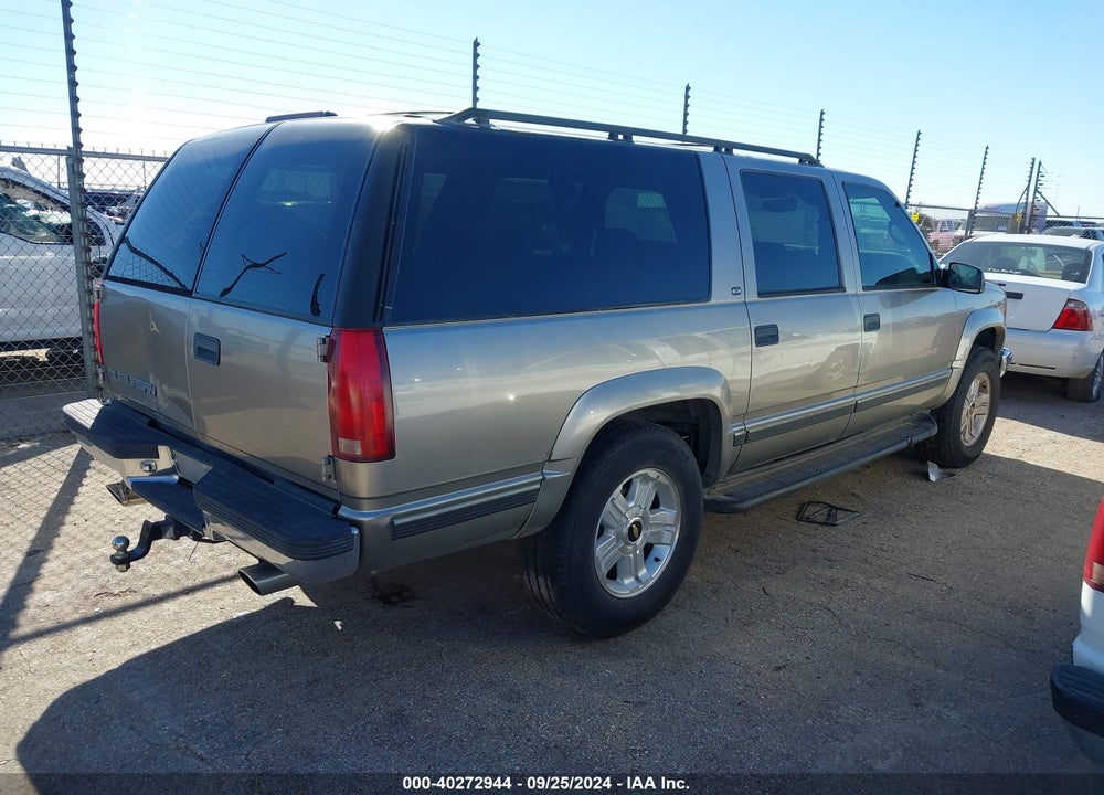 1998 GMC SUBURBAN 1500 SL VIN: 3GKFK16R0WG512074