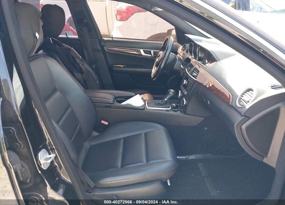 2013 MERCEDES-BENZ C 350 SPORT VIN: WDDGF5HB0DA855626