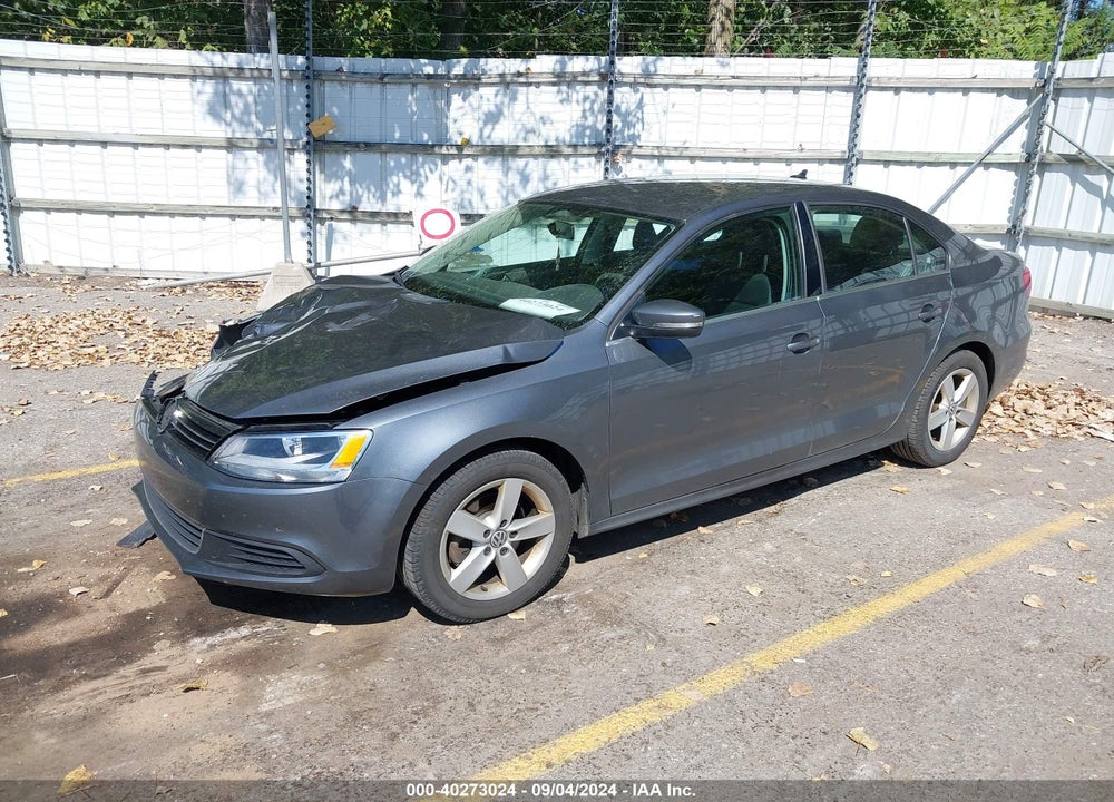 2014 VOLKSWAGEN JETTA 2.0L TDI VIN: 3VW3L7AJ5EM227495