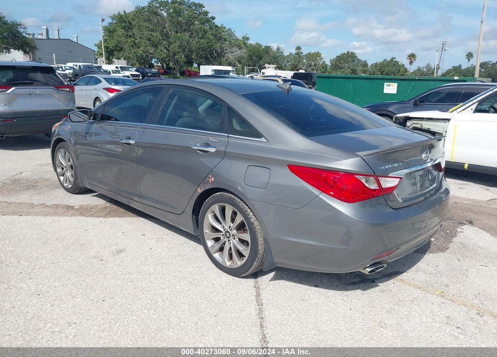 2013 HYUNDAI SONATA SE VIN: 5NPEC4AC1DH557666