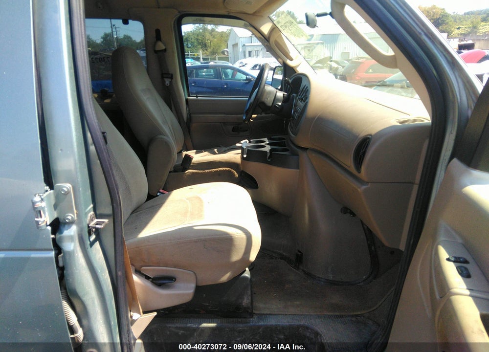 2006 FORD E-150 XL/XLT VIN: 1FMRE11L06HA07480