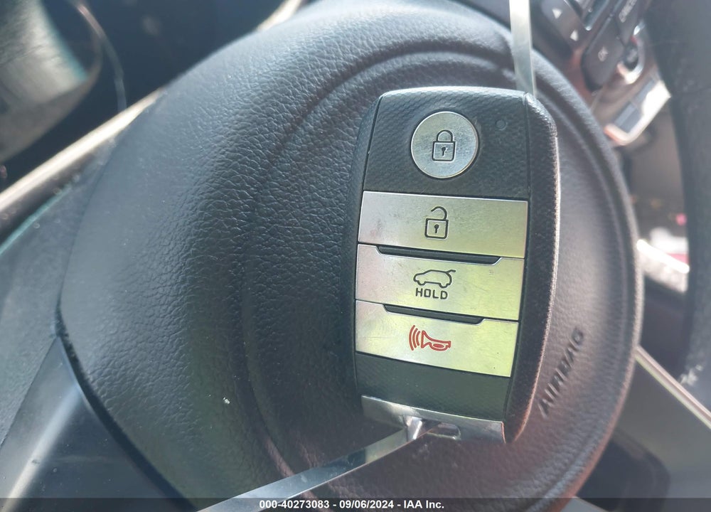 2018 KIA SORENTO 3.3L SX VIN: 5XYPKDA57JG418299