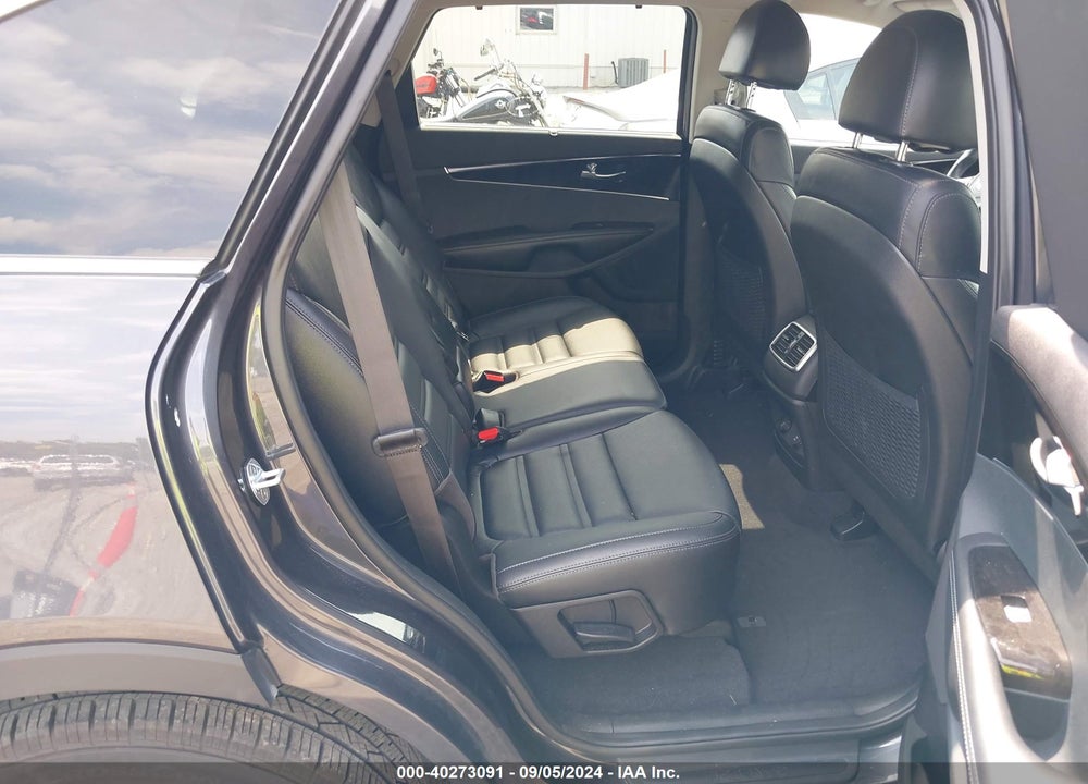 2018 KIA SORENTO 2.0T EX VIN: 5XYPHDA1XJG359535