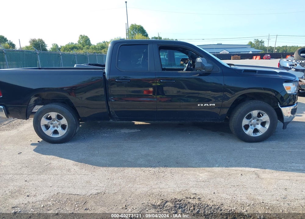 2022 RAM 1500 BIG HORN QUAD CAB 4X4 6'4 BOX VIN: 1C6SRFBTXNN184213