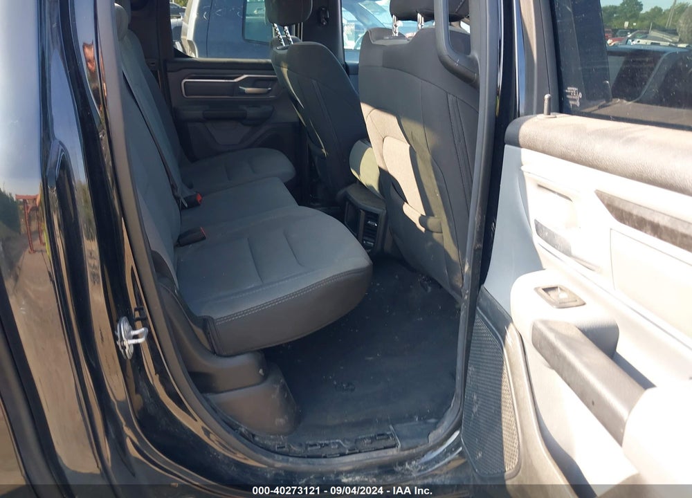 2022 RAM 1500 BIG HORN QUAD CAB 4X4 6'4 BOX VIN: 1C6SRFBTXNN184213