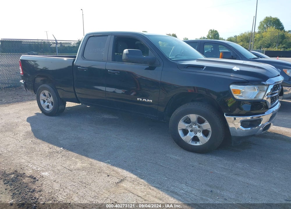 2022 RAM 1500 BIG HORN QUAD CAB 4X4 6'4 BOX VIN: 1C6SRFBTXNN184213