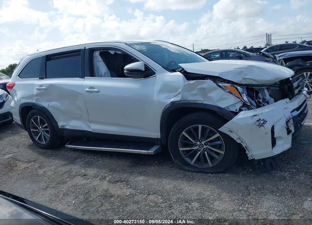 2019 TOYOTA HIGHLANDER XLE VIN: 5TDKZRFH9KS355233