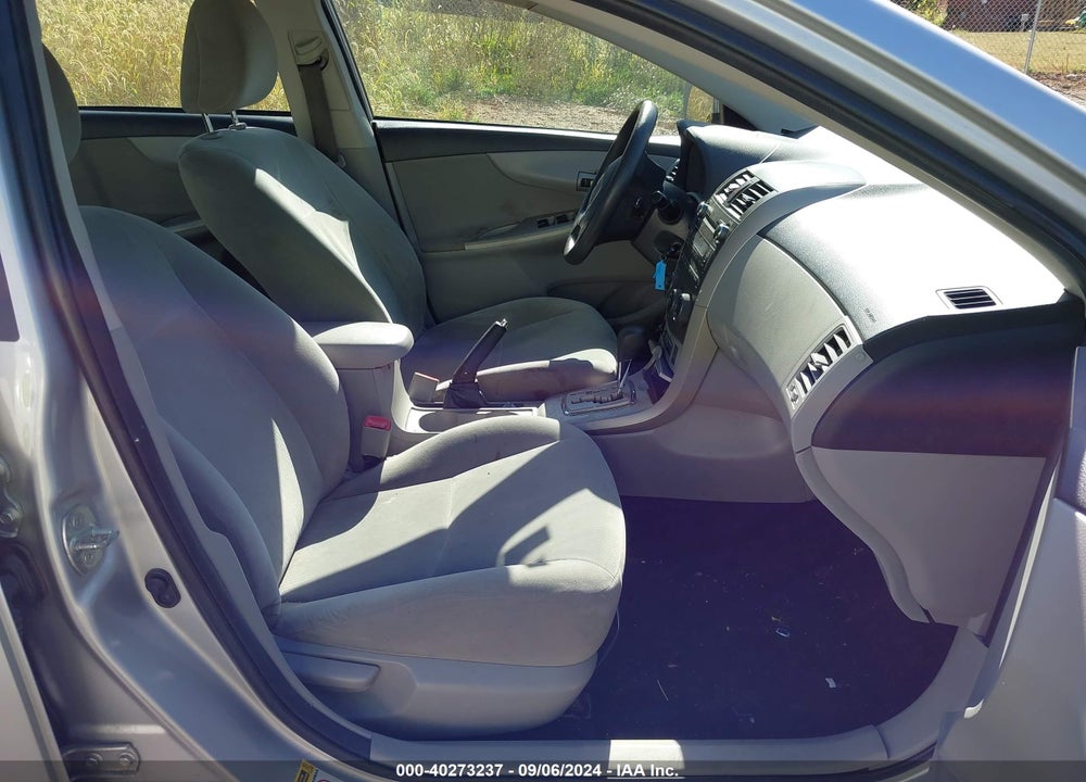 2011 TOYOTA COROLLA LE VIN: 2T1BU4EE5BC680074