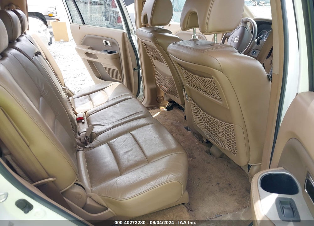 2007 HONDA PILOT EX-L VIN: 5FNYF285X7B040742
