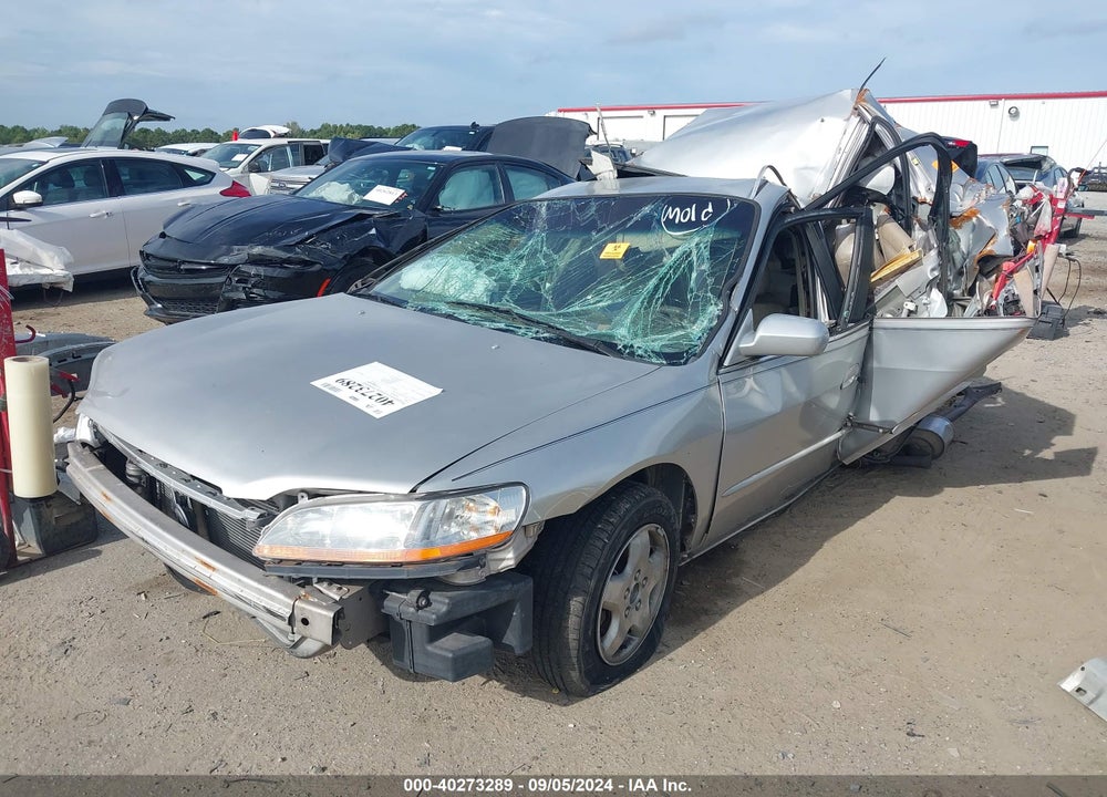1998 HONDA ACCORD EX V6 VIN: 1HGCG1659WA037148