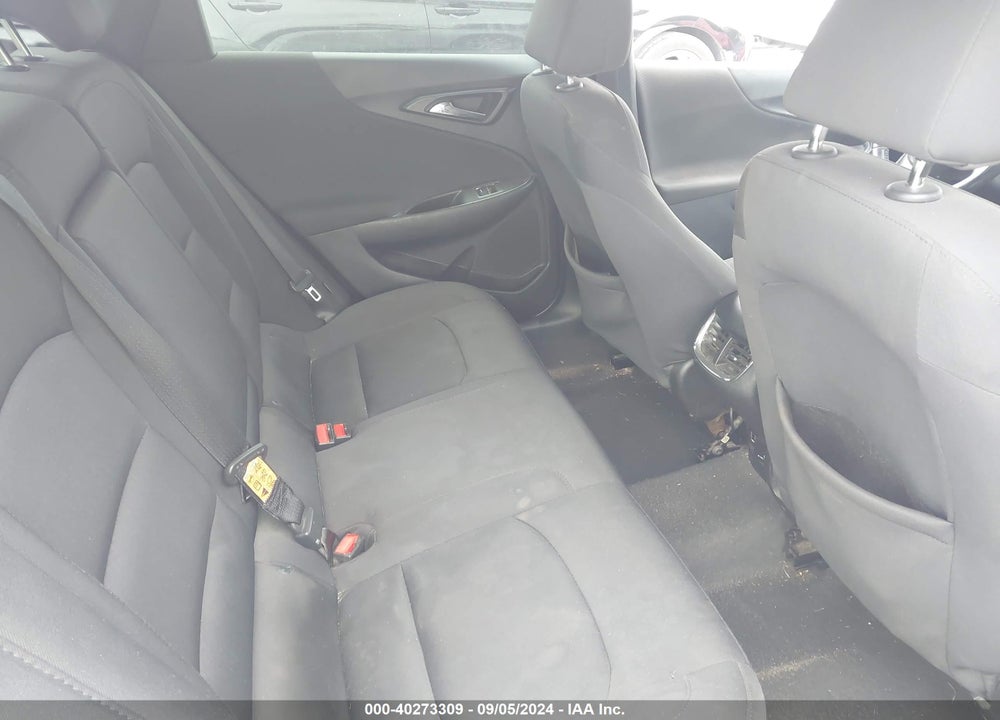 2018 CHEVROLET MALIBU LT VIN: 1G1ZD5ST7JF123656