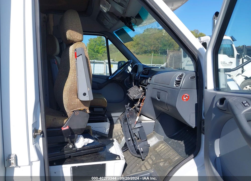 2005 DODGE SPRINTER 3500 VIN: WDXPD944655797216