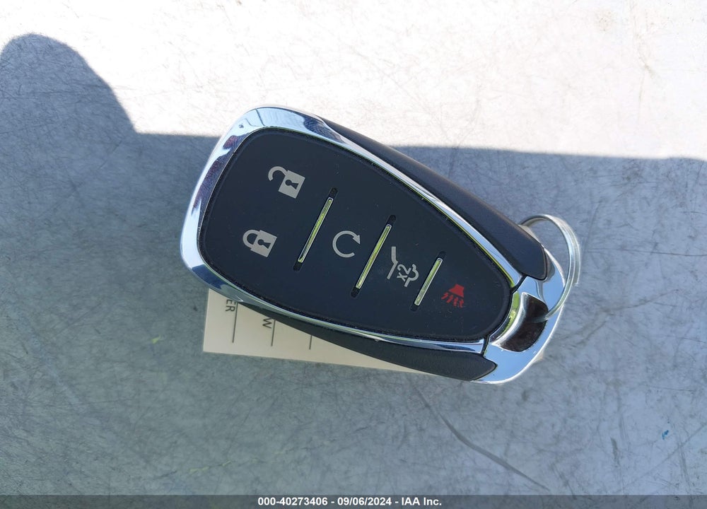 2018 CHEVROLET EQUINOX LT VIN: 2GNAXJEV0J6251885