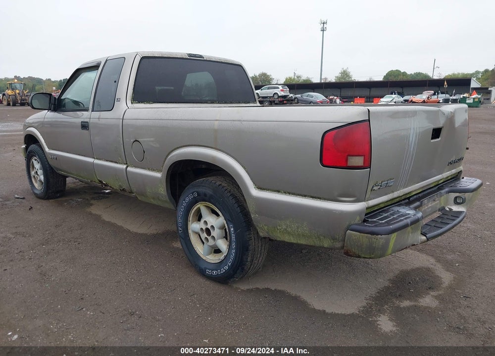 2002 CHEVROLET S-10 LS VIN: 1GCDT19W628104177