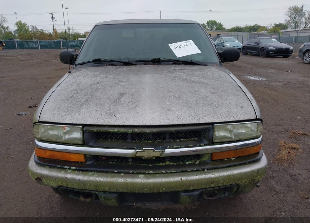 2002 CHEVROLET S-10 LS VIN: 1GCDT19W628104177