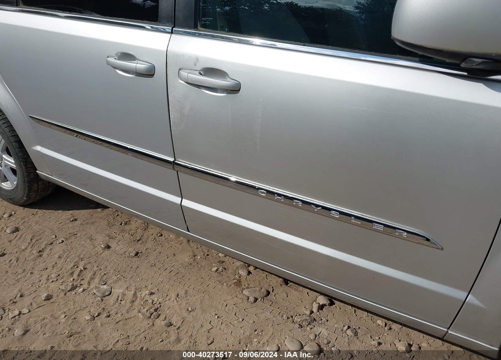 2011 CHRYSLER TOWN & COUNTRY TOURING VIN: 2A4RR5DG5BR719698