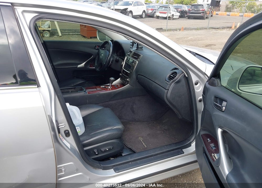 2006 LEXUS IS 250 VIN: JTHBK262X62010148