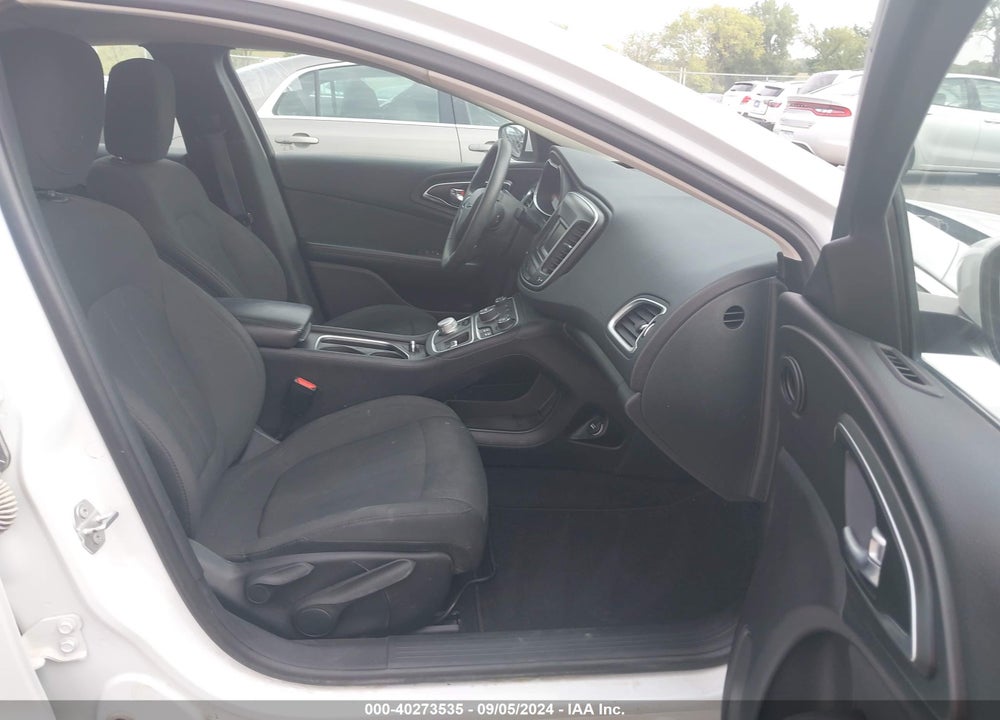 2016 CHRYSLER 200 LIMITED VIN: 1C3CCCAB2GN176863