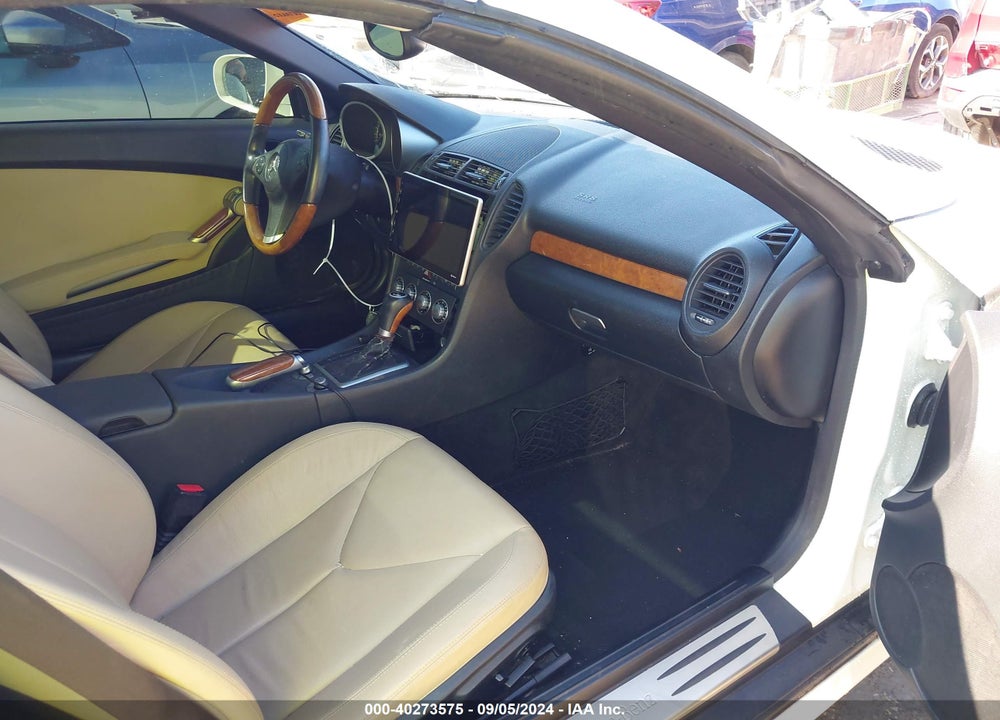 2010 MERCEDES-BENZ SLK 300 VIN: WDBWK5EA8AF232829