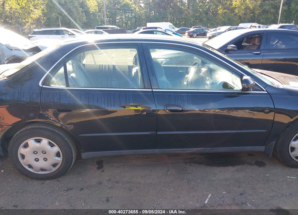1999 HONDA ACCORD LX VIN: JHMCG5545XC009396