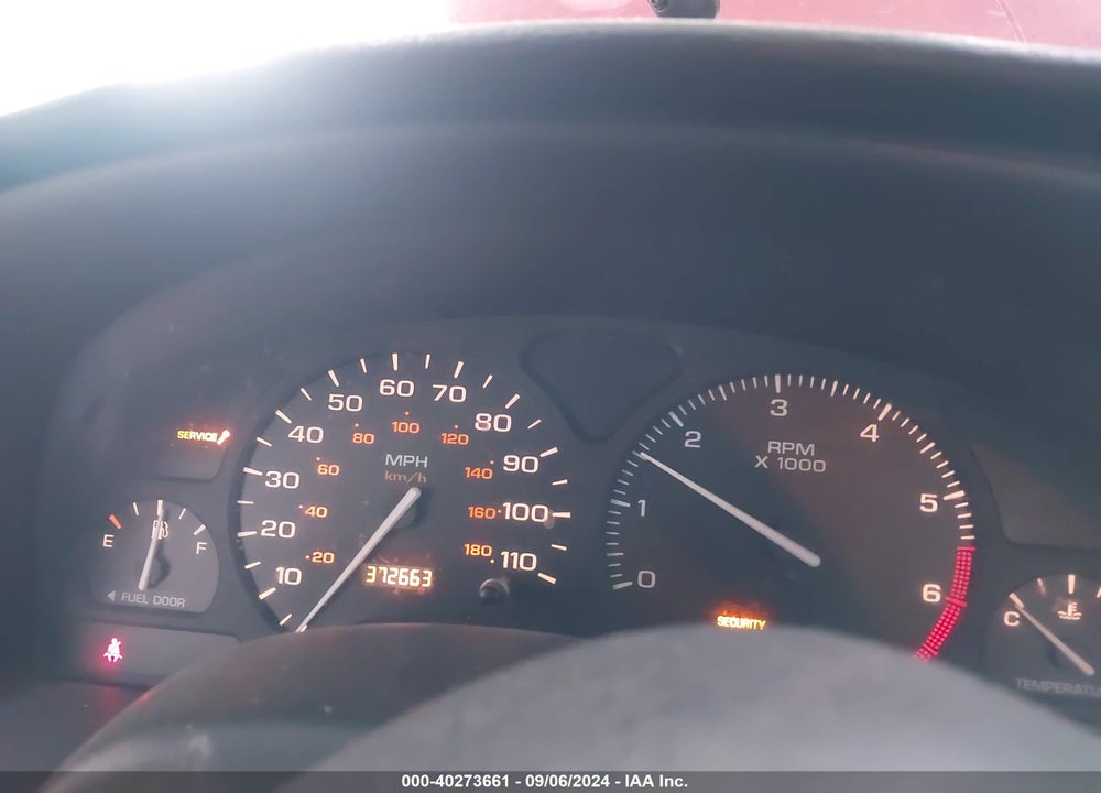 2001 SATURN SL1 VIN: 1G8ZG52861Z283045