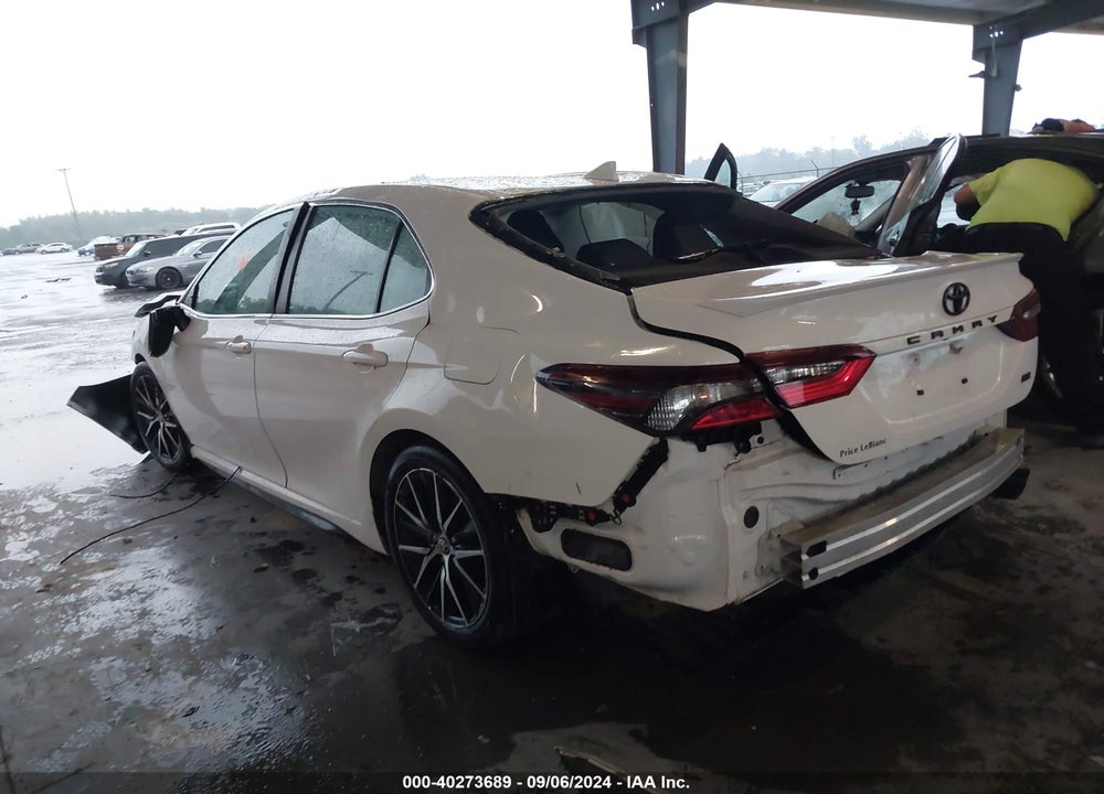 2022 TOYOTA CAMRY SE VIN: 4T1G11AK1NU622507