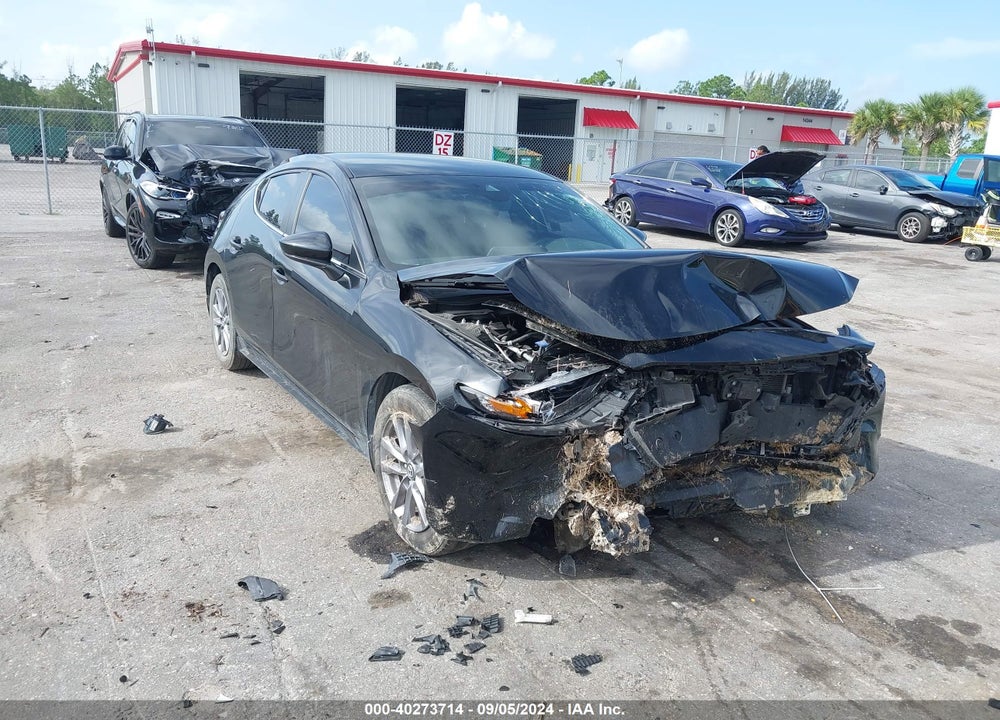 2021 MAZDA 3 2.5 S VIN: JM1BPAJL8M1347417