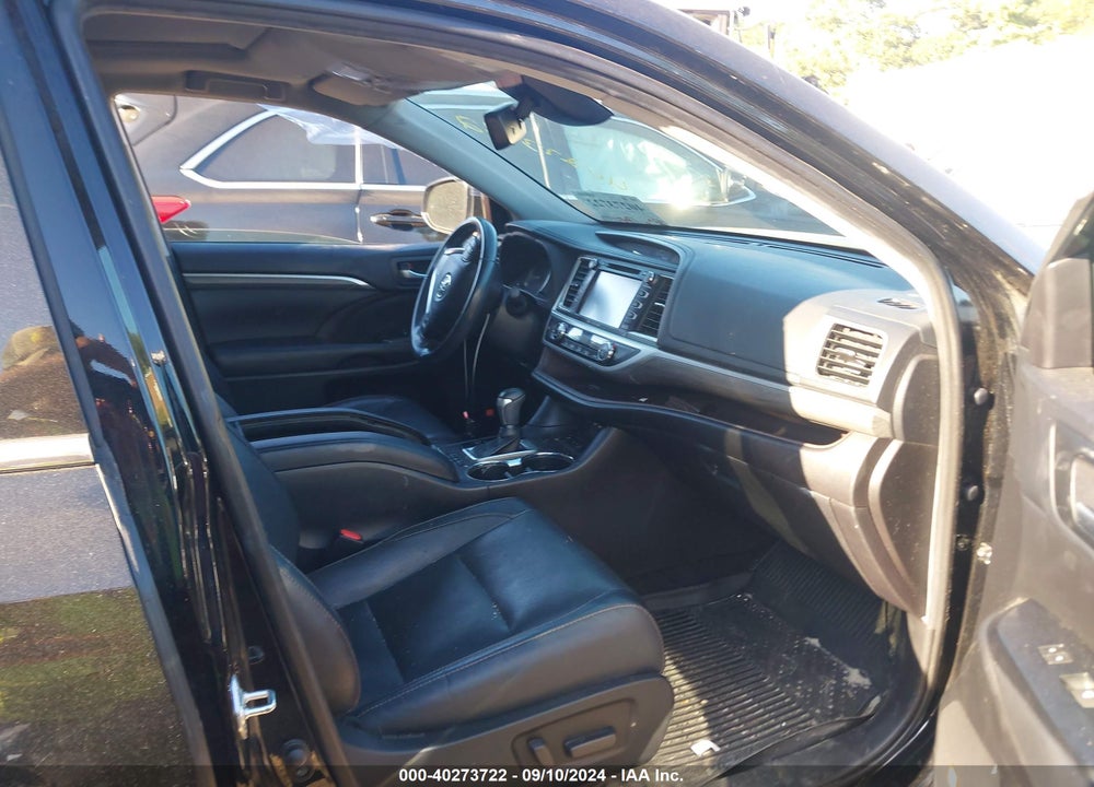 2019 TOYOTA HIGHLANDER LIMITED VIN: 5TDDZRFH6KS972419