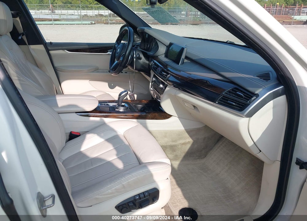 2015 BMW X5 XDRIVE35I VIN: 5UXKR0C56F0K53109