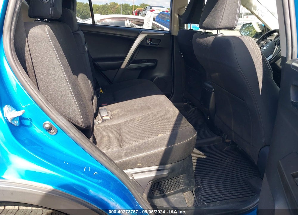 2017 TOYOTA RAV4 HYBRID XLE VIN: JTMRJREV7HD104924