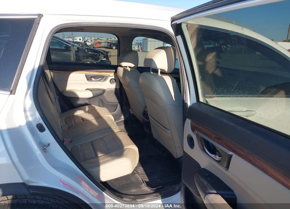 2018 HONDA CR-V TOURING VIN: 2HKRW1H97JH512874
