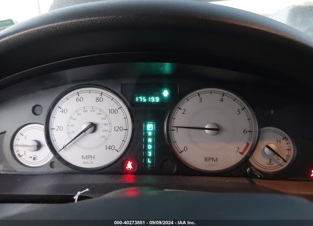2006 CHRYSLER 300 VIN: 2C3KA43R76H263540