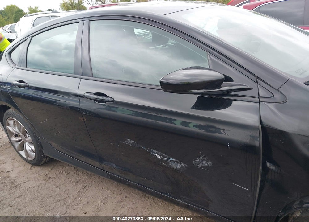 2016 CHRYSLER 200 S VIN: 1C3CCCBB6GN132332