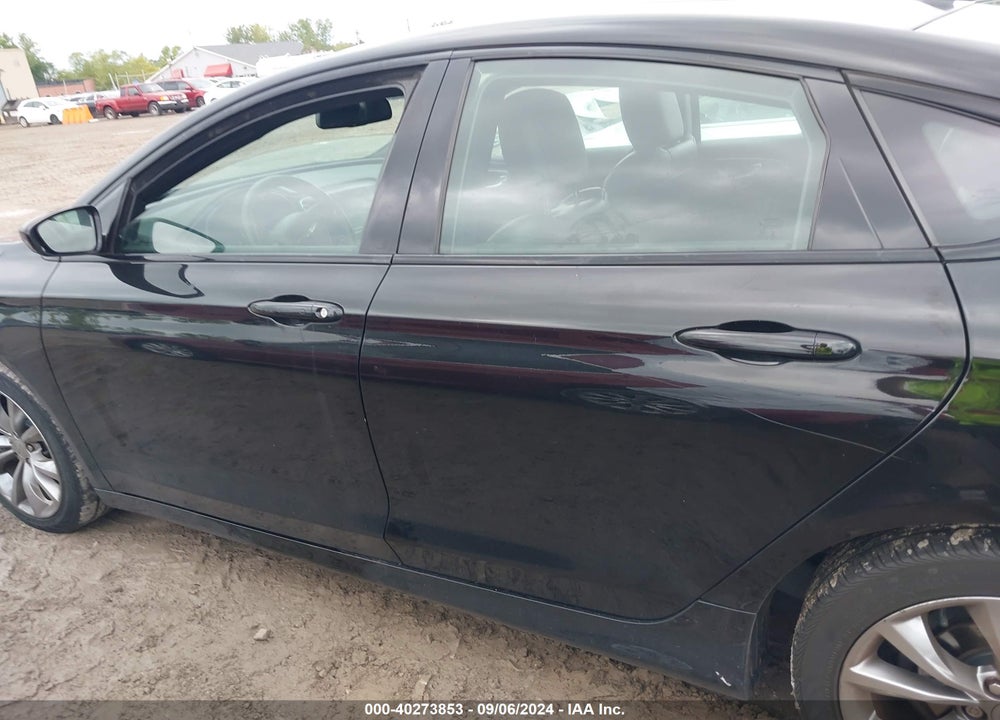 2016 CHRYSLER 200 S VIN: 1C3CCCBB6GN132332