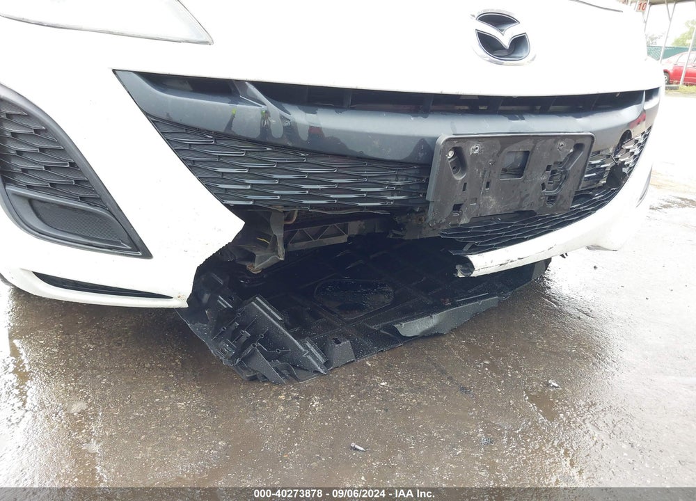 2011 MAZDA 3 I TOURING VIN: JM1BL1VG7B1393181