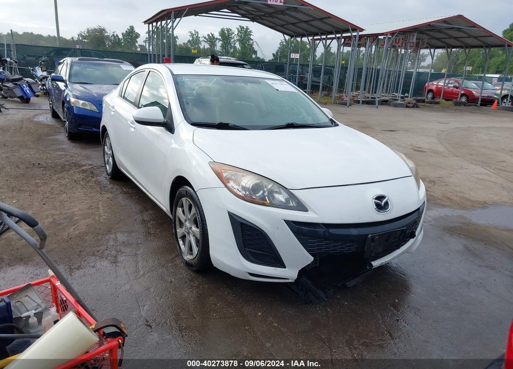 2011 MAZDA 3 I TOURING VIN: JM1BL1VG7B1393181