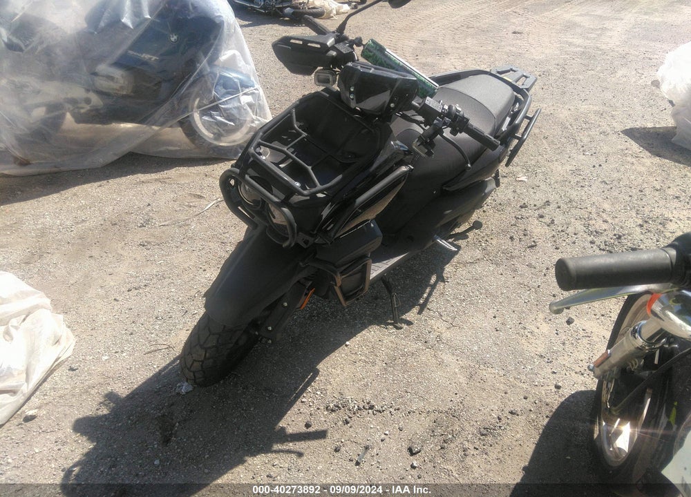 2024 QIANXIN SCOOTER VIN: H0DTAEG14RX077785